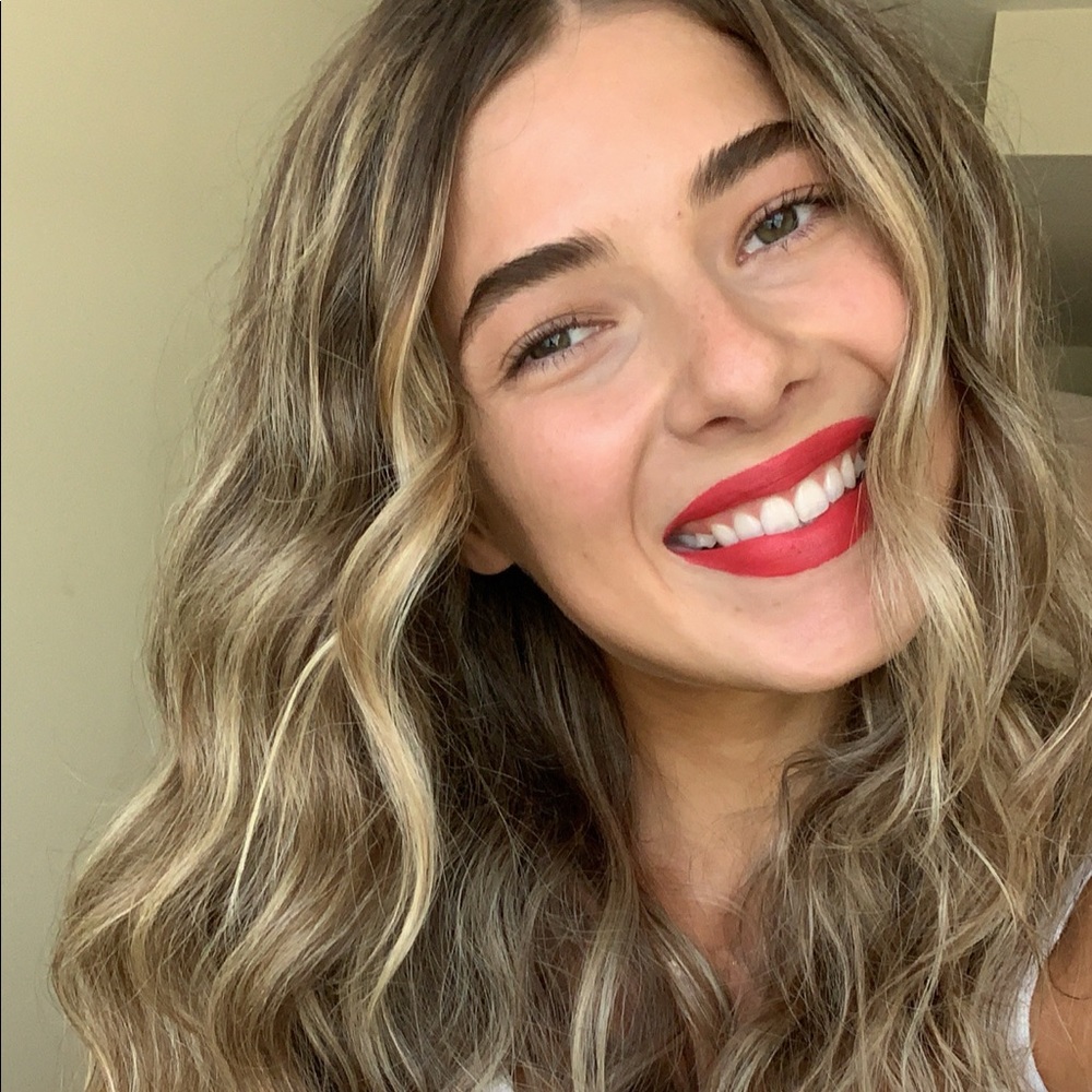Meet your Posher, Irina